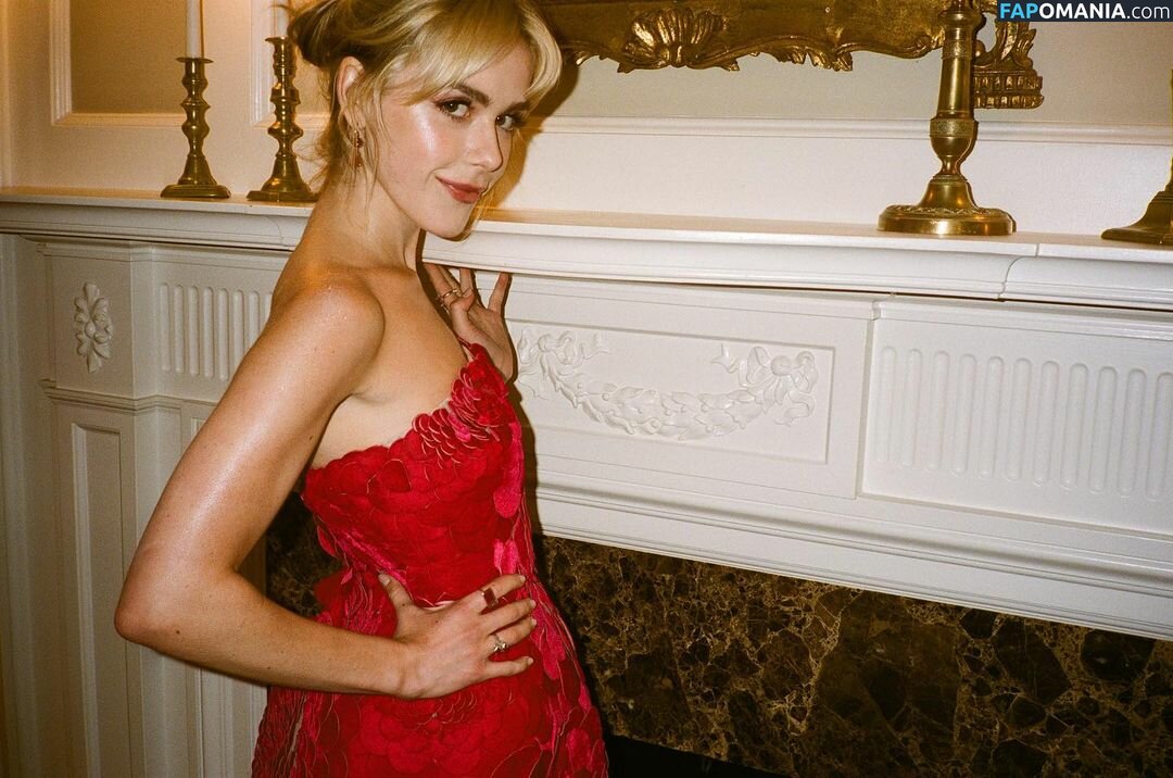 AdventuresSabrina / Kiernan Shipka / kiernanshipka Nudo OnlyFans  Foto trapelata #879