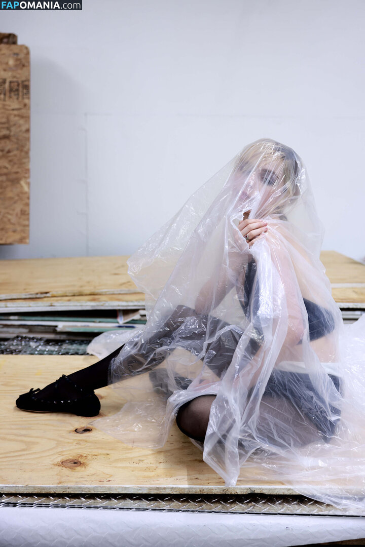 AdventuresSabrina / Kiernan Shipka / kiernanshipka Nudo OnlyFans  Foto trapelata #1540