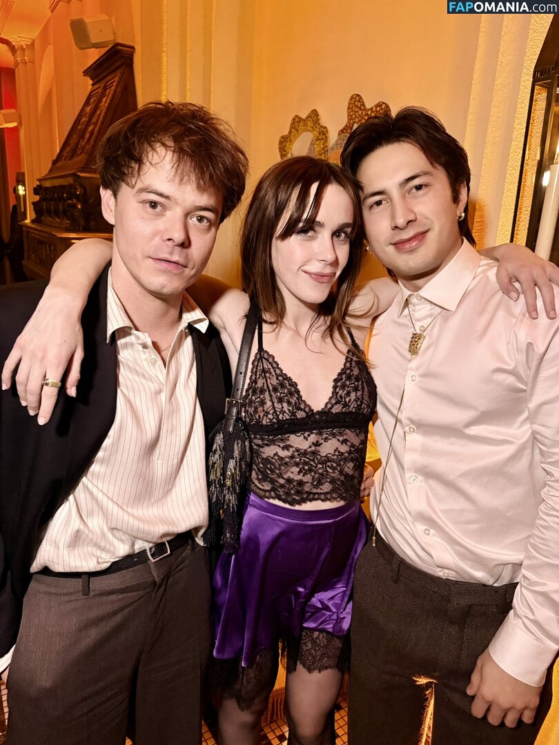 AdventuresSabrina / Kiernan Shipka / kiernanshipka Nudo OnlyFans  Foto trapelata #1556