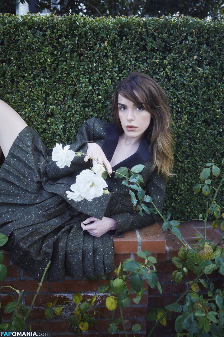 AdventuresSabrina / Kiernan Shipka / kiernanshipka Nudo OnlyFans  Foto trapelata #1562