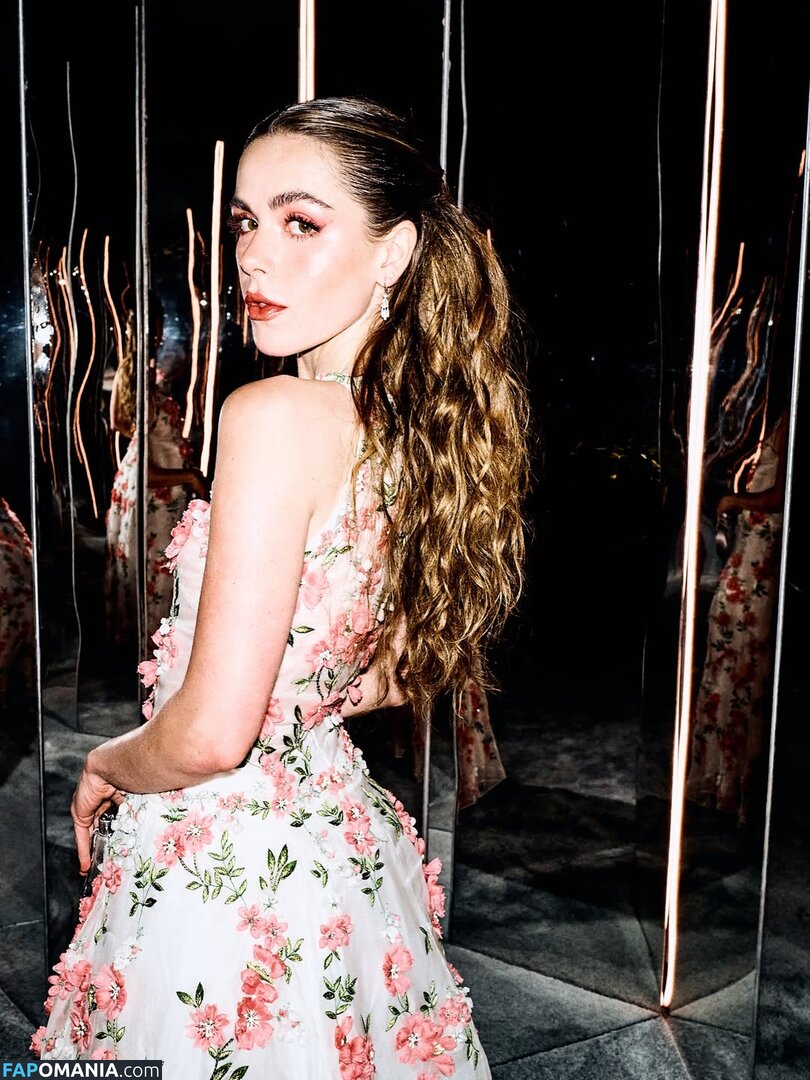 AdventuresSabrina / Kiernan Shipka / kiernanshipka Nudo OnlyFans  Foto trapelata #1565