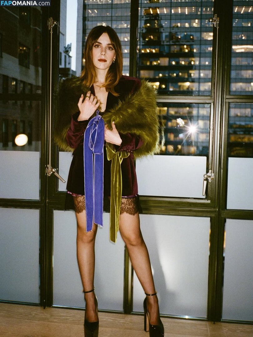 AdventuresSabrina / Kiernan Shipka / kiernanshipka Nudo OnlyFans  Foto trapelata #1567