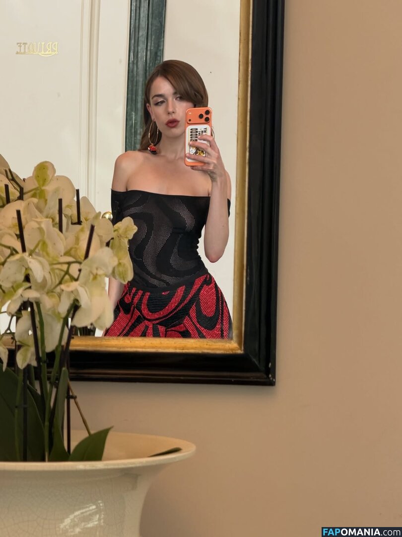 AdventuresSabrina / Kiernan Shipka / kiernanshipka Nudo OnlyFans  Foto trapelata #1580
