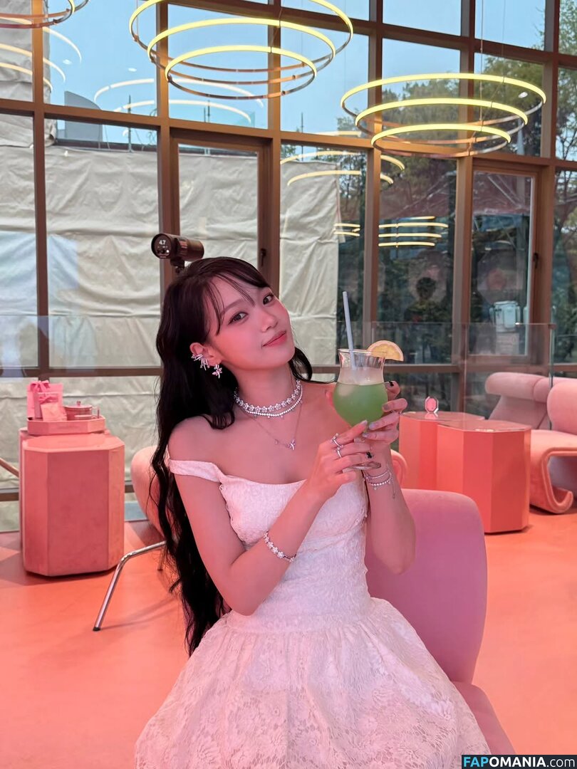 Kim Chaewon / _chaechae_1 / 김채원 Le Sserafim Nudo OnlyFans  Foto trapelata #42