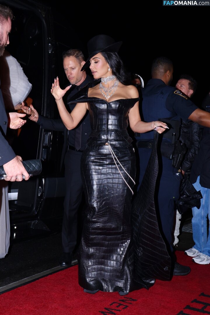 Kim Kardashian / kimkadarshian / kimkardashian Nudo OnlyFans  Foto trapelata #102