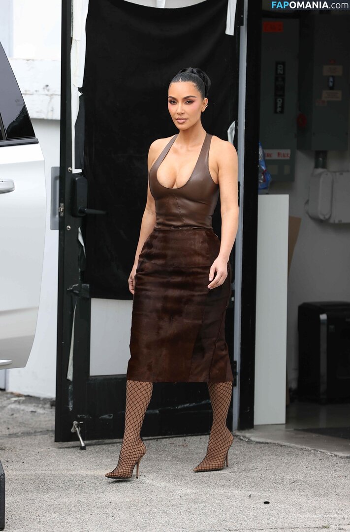 Kim Kardashian / kimkadarshian / kimkardashian Nudo OnlyFans  Foto trapelata #149