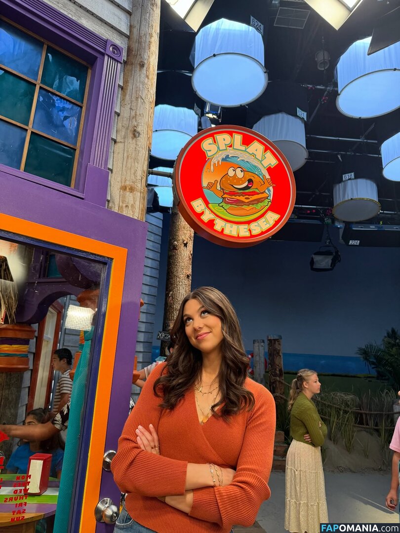 Kira Kosarin / kirakosarin Nudo OnlyFans  Foto trapelata #746