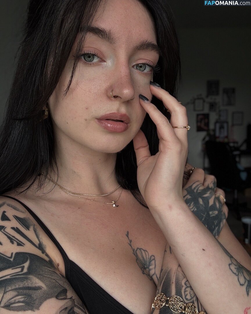 Kiras_note / Namiiii_Swaaaan / kirajulie Nudo OnlyFans  Foto trapelata #6