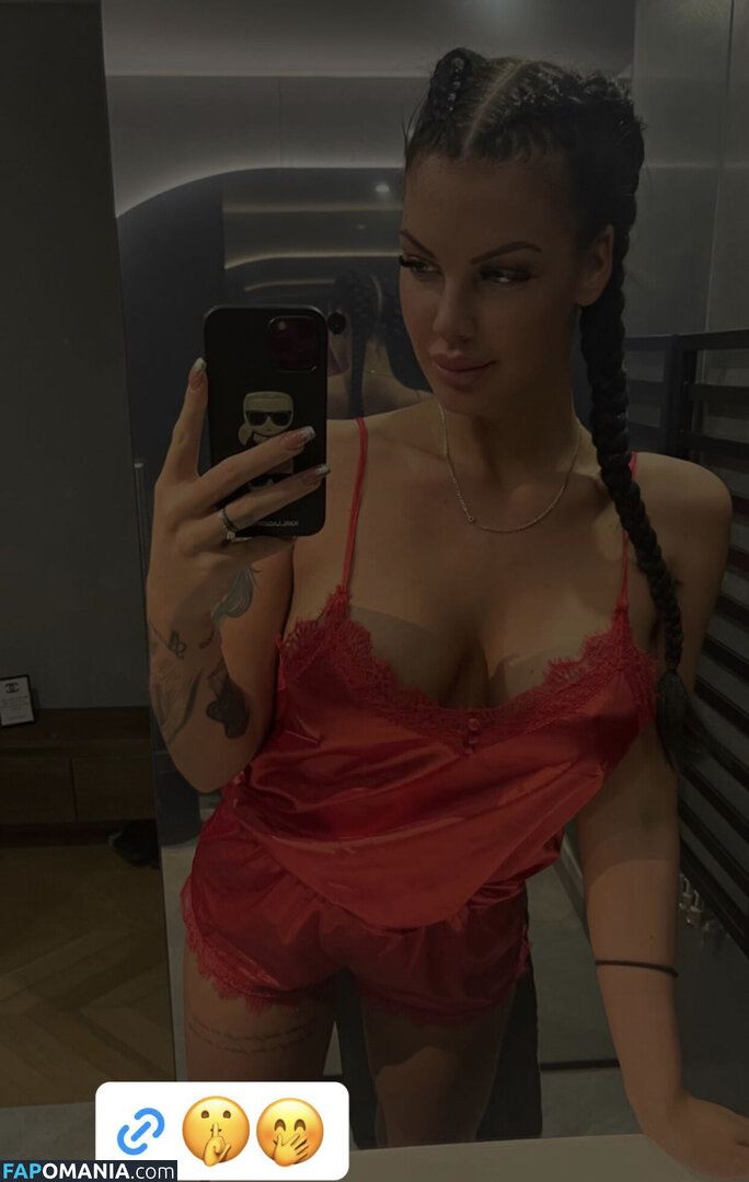 Chloe / Krattinger Kitti / Krtt_ngr / krttngr Nudo OnlyFans  Foto trapelata #1