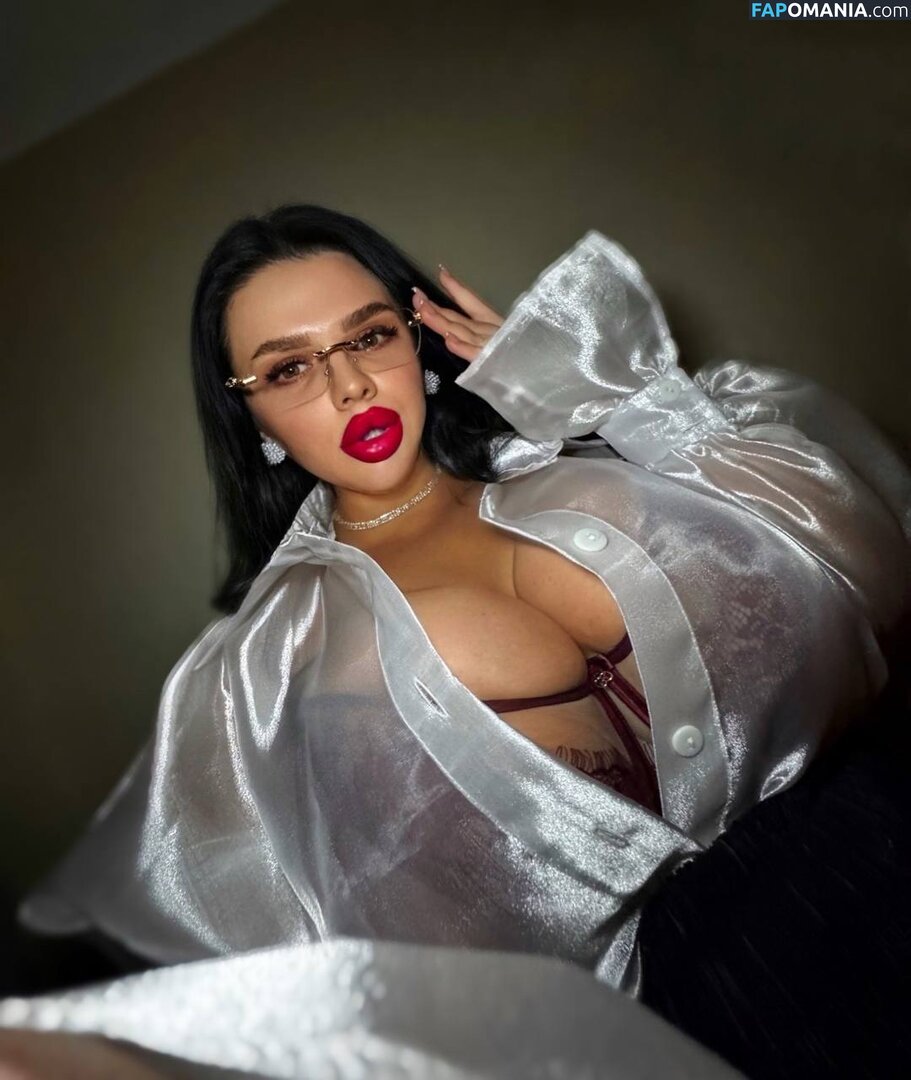 https: / kristina_doru Nudo OnlyFans  Foto trapelata #8
