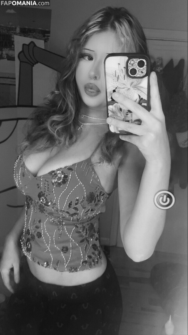 kttygrrlz / lvrrzu / mastershakelvrz Nudo OnlyFans  Foto trapelata #1