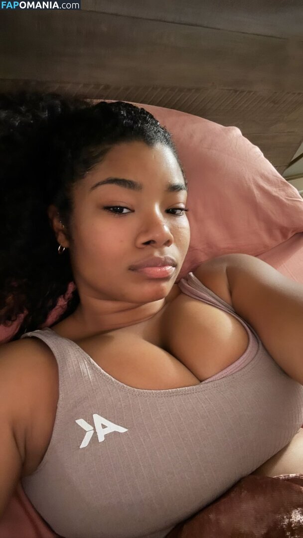 Kyylareneee / kurlykyy / kurrlyyy / kyylarenee Nudo OnlyFans  Foto trapelata #10