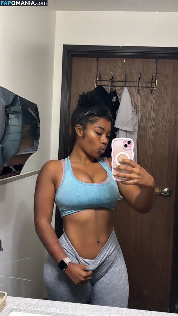 Kyylareneee / kurlykyy / kurrlyyy / kyylarenee Nudo OnlyFans  Foto trapelata #14