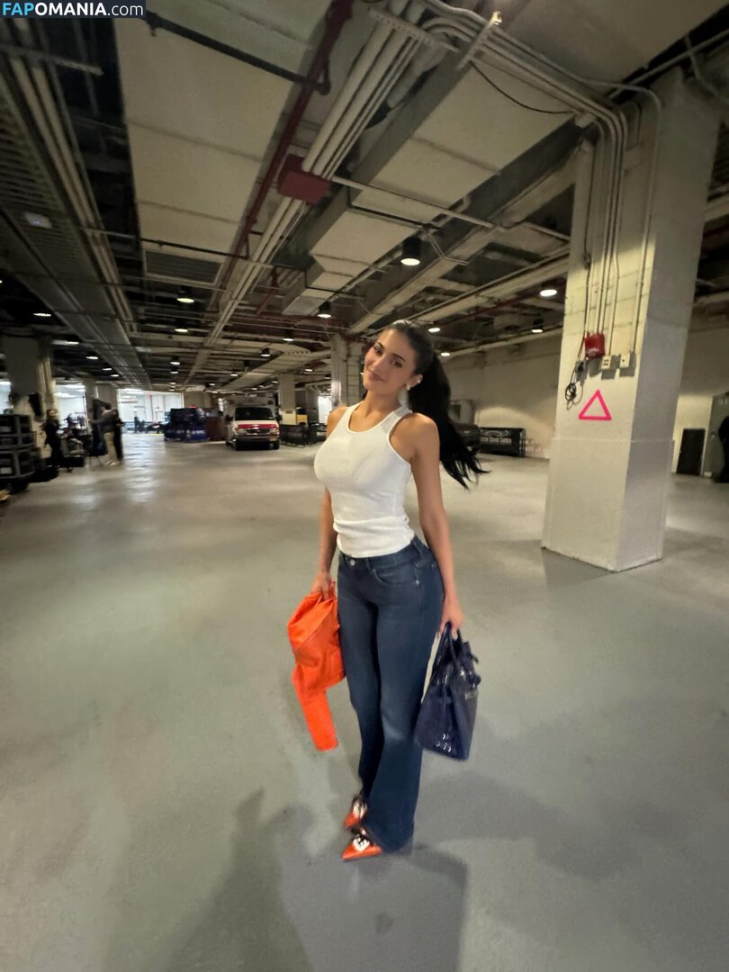 Kylie Jenner / https: / kyliejenner / kyliejenner.2 Nudo OnlyFans  Foto trapelata #85