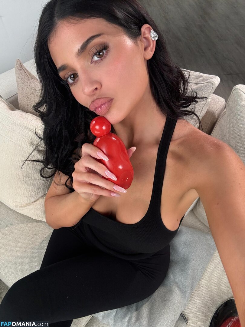 Kylie Jenner / https: / kyliejenner / kyliejenner.2 Nudo OnlyFans  Foto trapelata #136