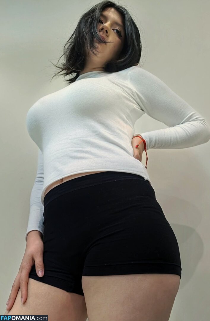 La Tia Ainix / ainix_txt Nudo OnlyFans  Foto trapelata #1