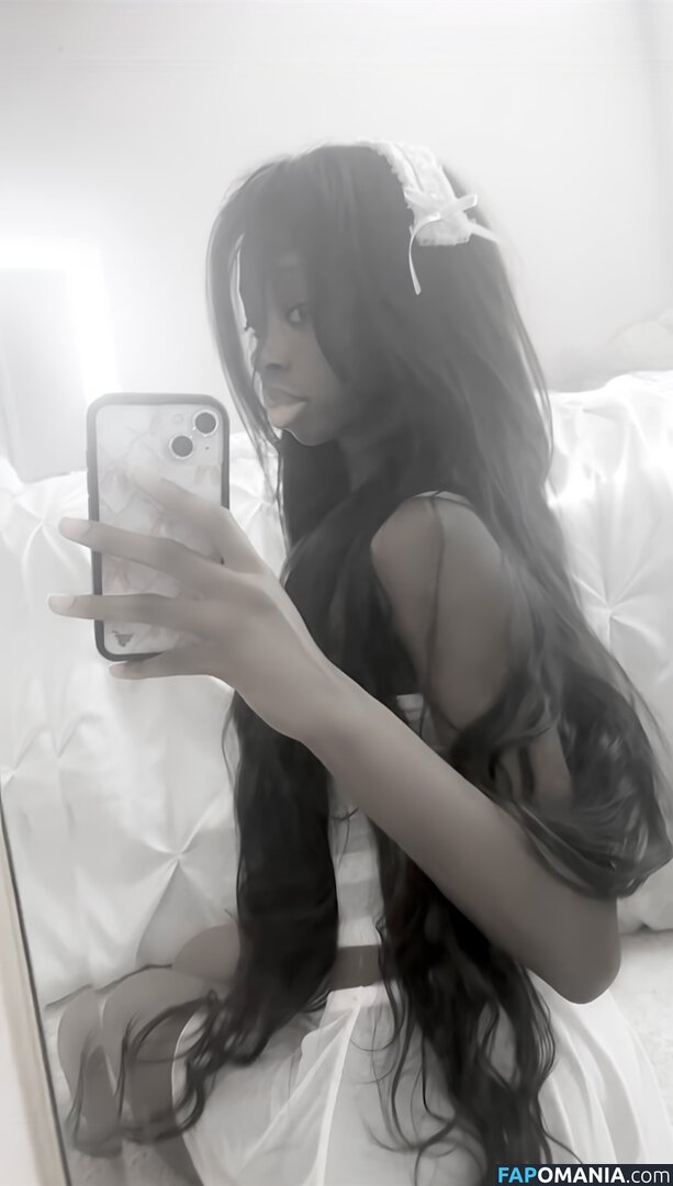 https: / lambpwincess / littlamb Nudo OnlyFans  Foto trapelata #16