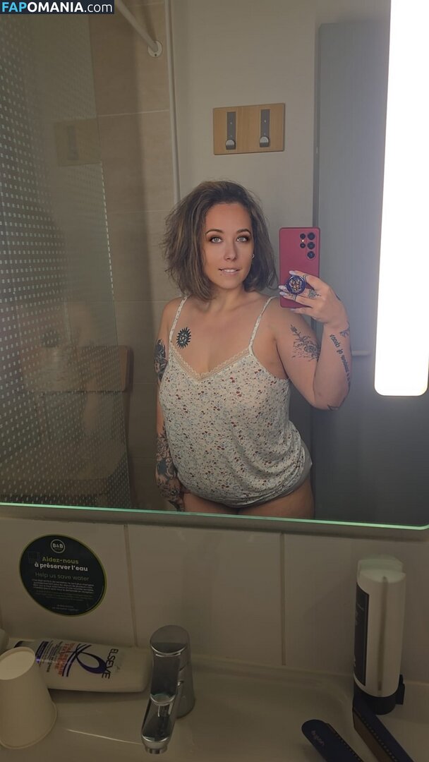 lariarussell / ryanfirst1 Nudo OnlyFans  Foto trapelata #14