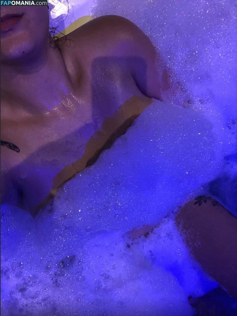 Lary Nascimento / lary_ruivinhaa / laryynascimento_ Nudo OnlyFans  Foto trapelata #27