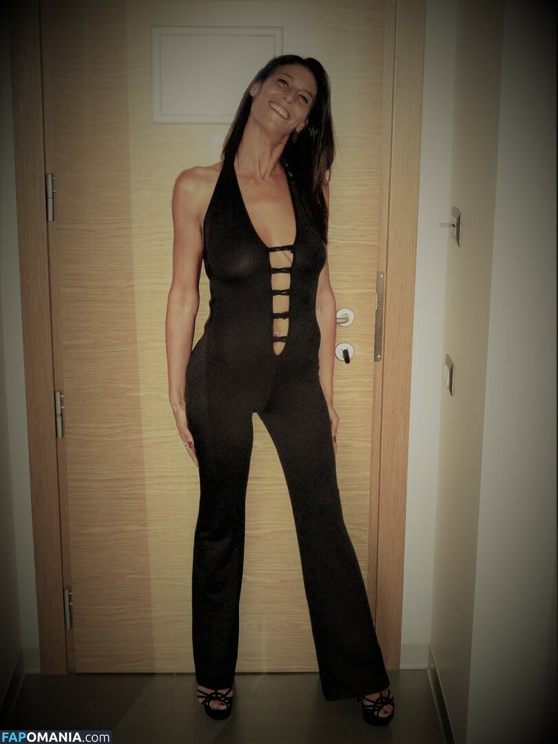 lasilvia.76 / lasilvia_76 Nudo OnlyFans  Foto trapelata #59