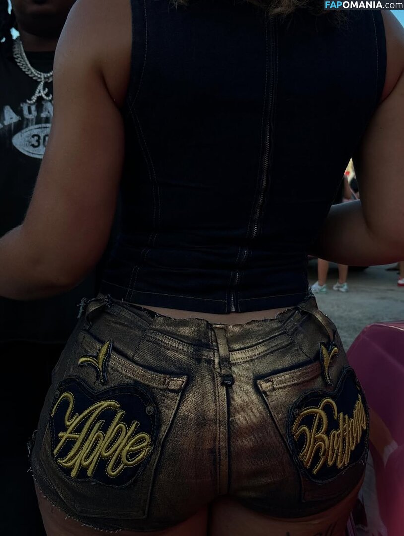 Latto / https: / latto777 Nudo OnlyFans  Foto trapelata #381