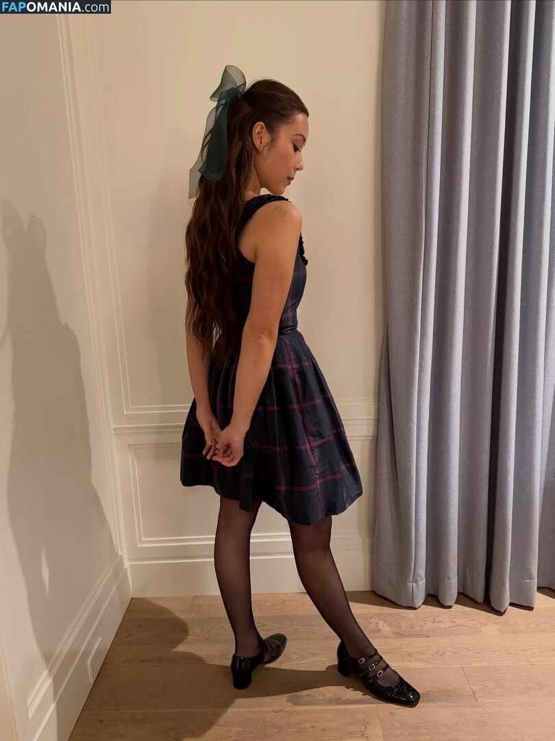 Laufey Lin / laufey Nudo OnlyFans  Foto trapelata #145