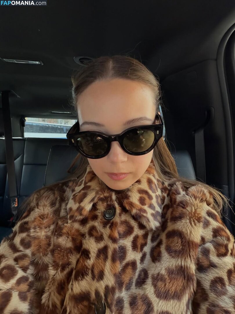 Laufey Lin / laufey Nudo OnlyFans  Foto trapelata #149