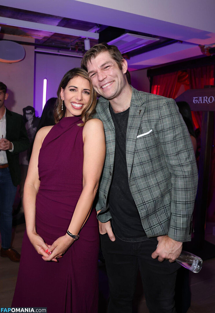 Laura Bailey / LauraBaileyVO / saltybl0nde Nudo OnlyFans  Foto trapelata #10