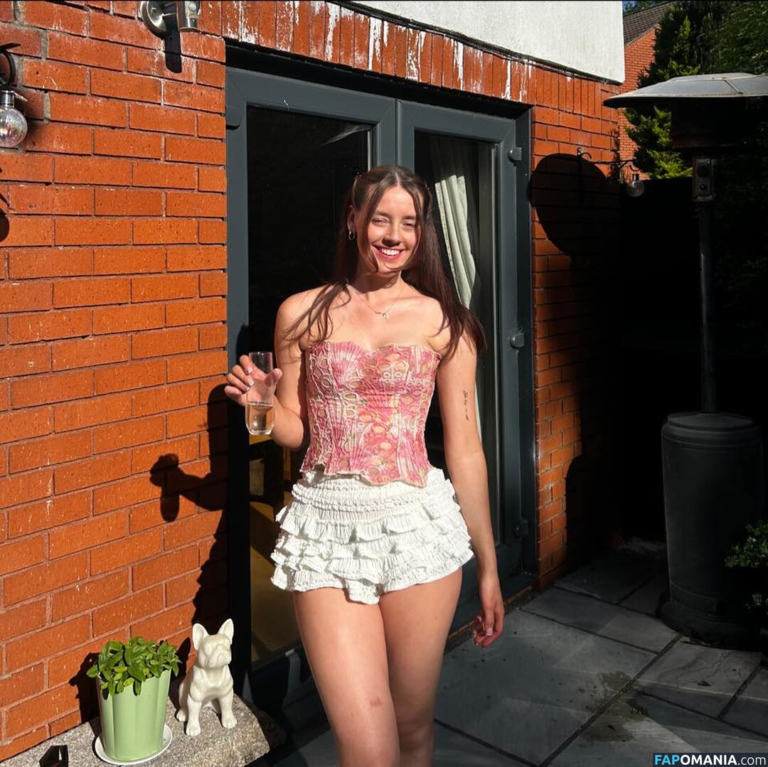 Laura Wilshaw / https: Nudo OnlyFans  Foto trapelata #3