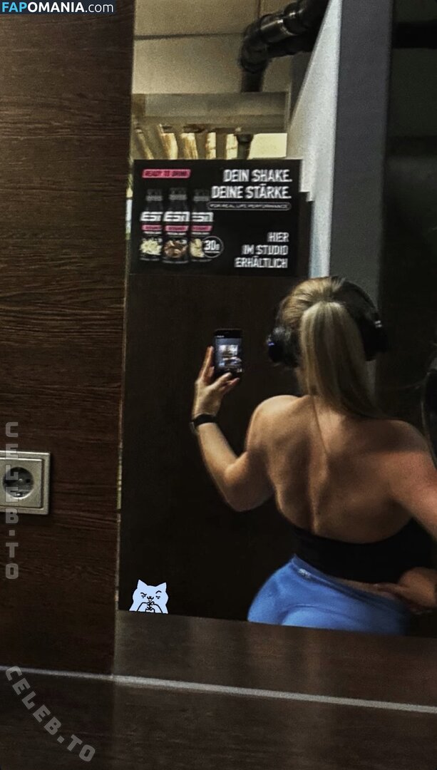 Lavrasophie / getfitbylaura / https: Nudo OnlyFans  Foto trapelata #7