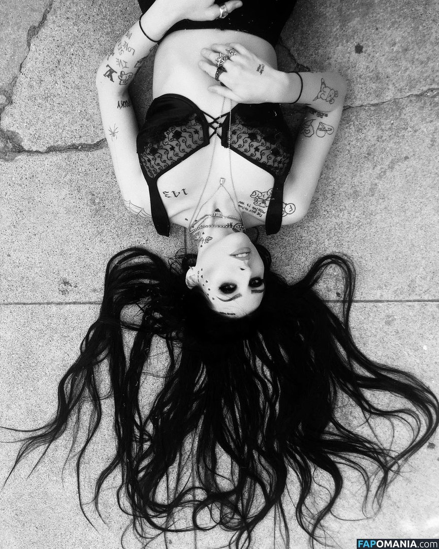 Layla Shapiro / Toopoor Nudo OnlyFans  Foto trapelata #2