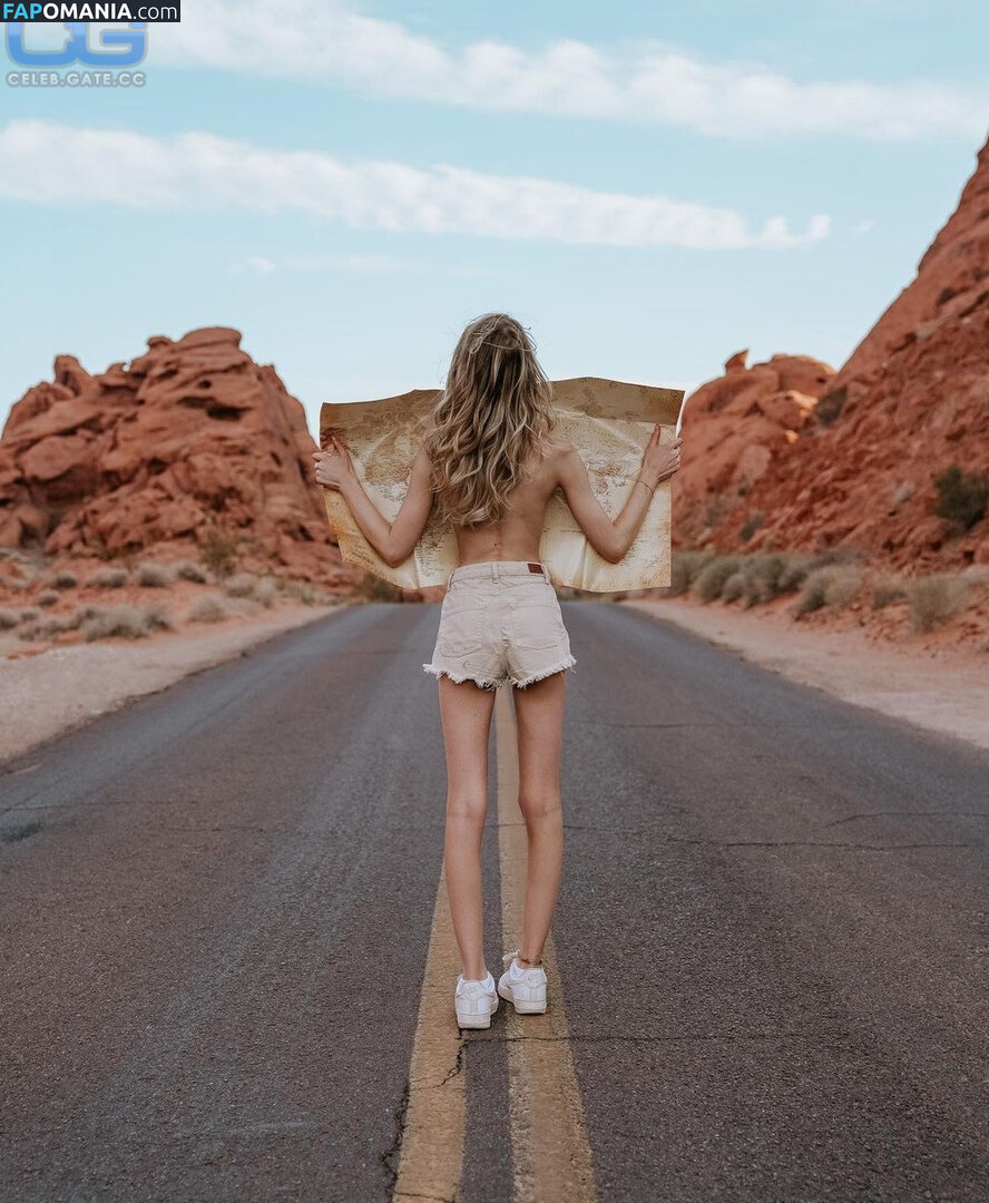 Lea Peach / Looskanal / lea / wifiloo_m Nudo OnlyFans  Foto trapelata #813