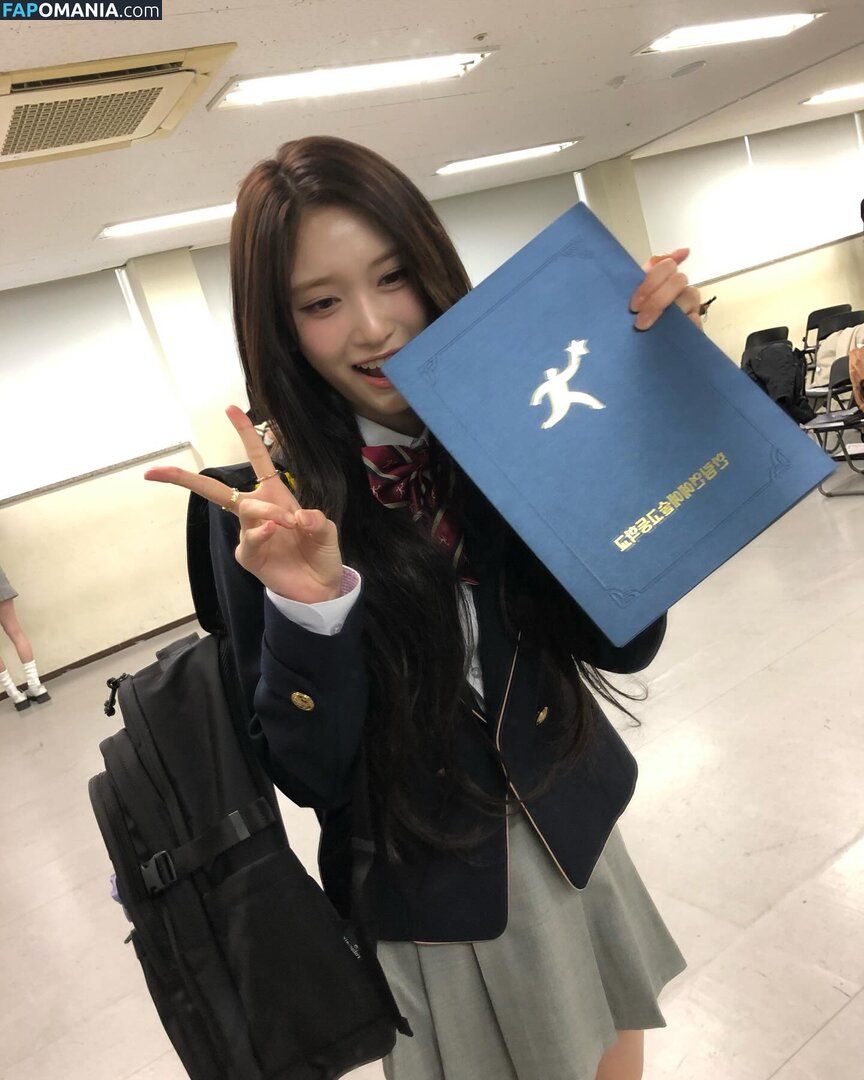 Lee Hyun-Seo / eeseooes / https: / iveleeseoi Nudo OnlyFans  Foto trapelata #1