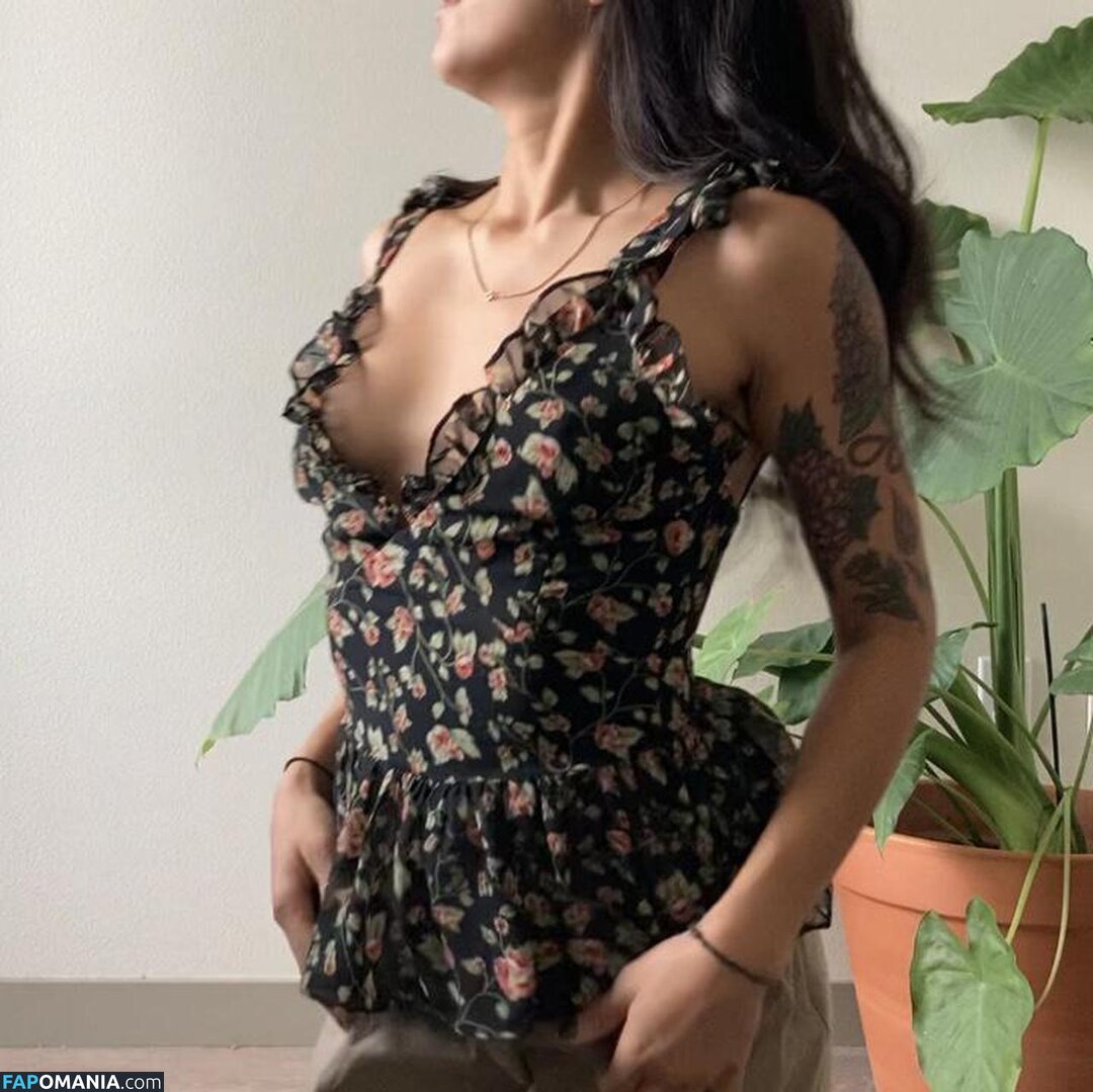 Helena McCoy / Lenamarisol / lenafreexx / lenaisapeach Nudo OnlyFans  Foto trapelata #21