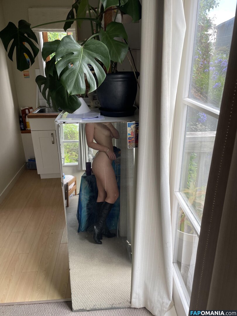 Lepetit_lapin / lepetitlapinkarori Nudo OnlyFans  Foto trapelata #2