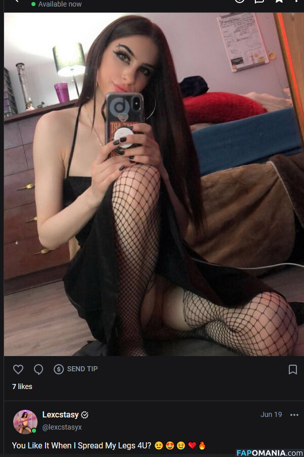 Lexcstasy / Lexi Burt / emmiinem / lexcstasyx Nudo OnlyFans  Foto trapelata #13