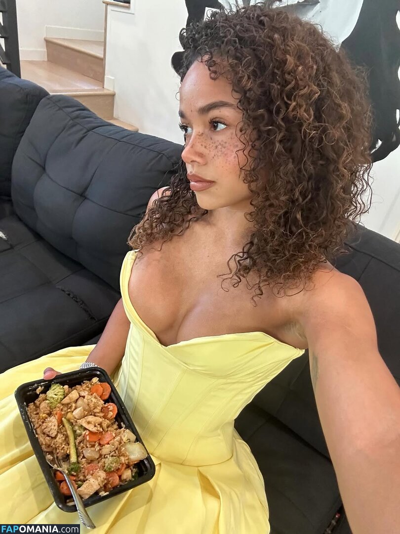 Liana Maria / lianamariaofficial Nudo OnlyFans  Foto trapelata #8