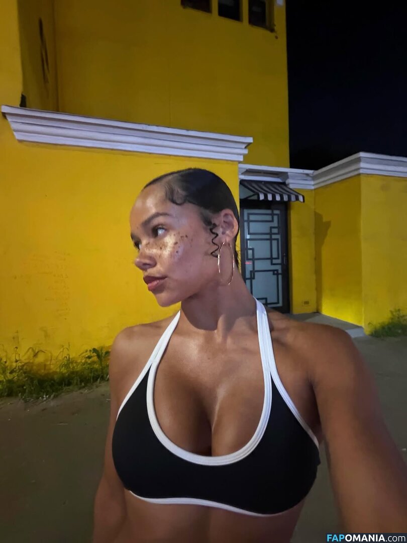 Liana Maria / lianamariaofficial Nudo OnlyFans  Foto trapelata #14