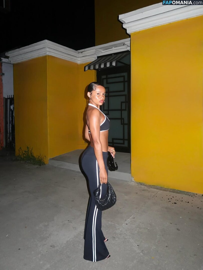 Liana Maria / lianamariaofficial Nudo OnlyFans  Foto trapelata #20