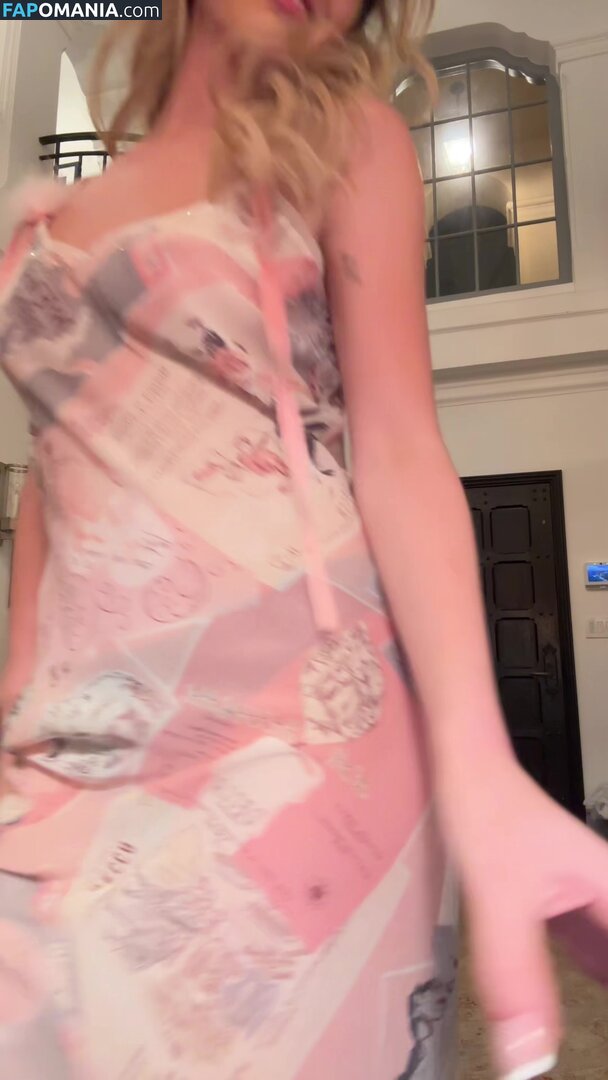 Lilia Buckingham / lilia Nudo OnlyFans  Foto trapelata #12