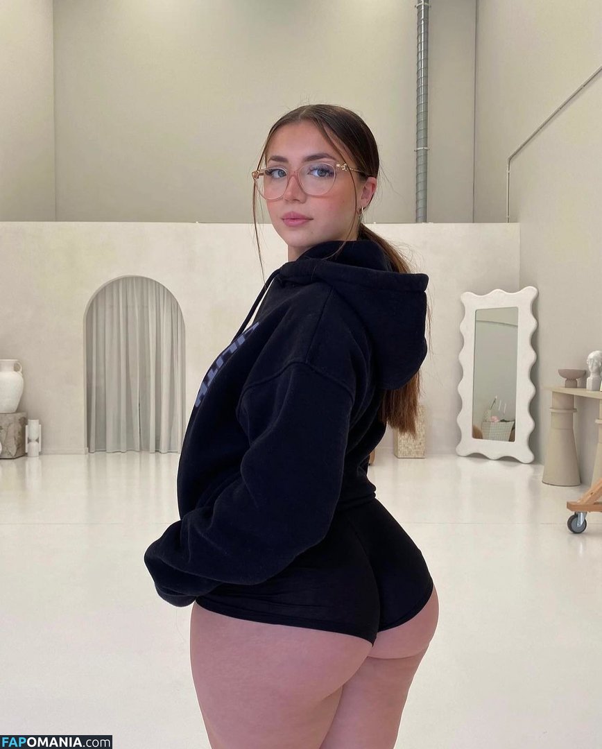 CavaliereLilith / Lilith Cavaliere / lilithcavaliere2nd / lilithcavalierex Nudo OnlyFans  Foto trapelata #77