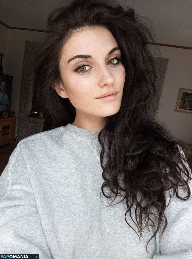 lilouveee Nudo OnlyFans  Foto trapelata #1