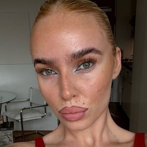 Lilycharlottevoss