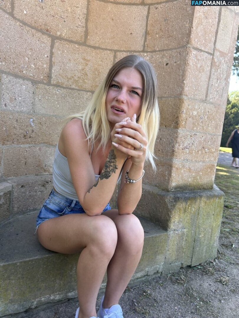 Lilyschote / lilyschote.official Nudo OnlyFans  Foto trapelata #2