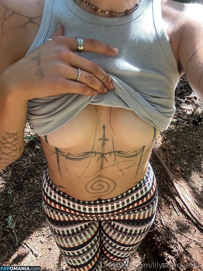 LilystrangeInk / lilystrange.ink Nudo OnlyFans  Foto trapelata #13