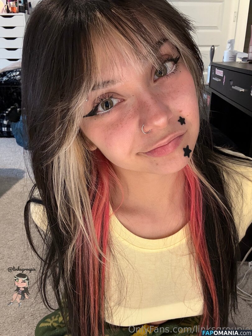 Linksgroupie / Mariah Crooke / https: Nudo OnlyFans  Foto trapelata #655