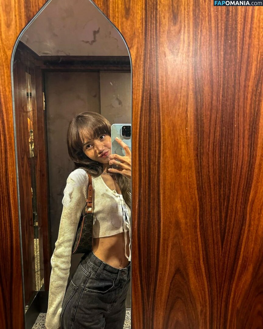 Blackpink / Lisa / lalalalisa_m / lisaamane Nudo OnlyFans  Foto trapelata #135