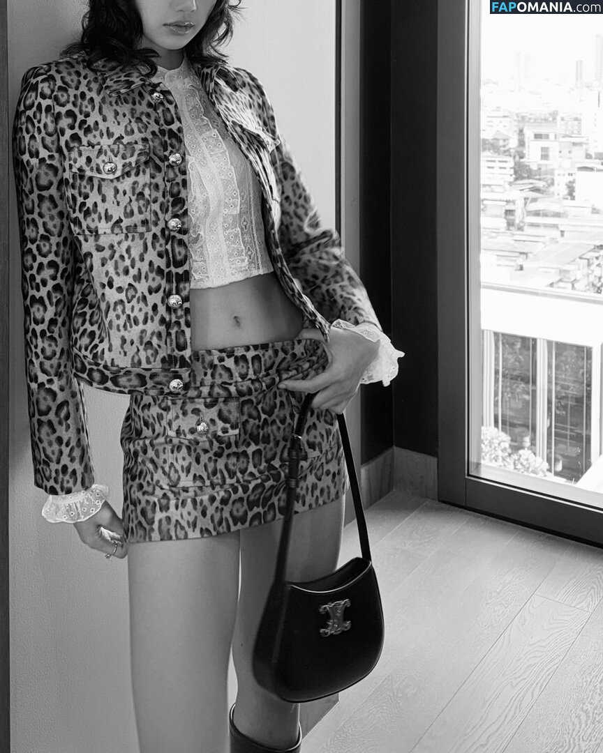 Blackpink / Lisa / lalalalisa_m / lisaamane Nudo OnlyFans  Foto trapelata #239