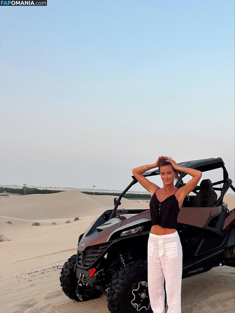 Liv Bentley / Olivia Bentley / oliviabentleyk / theoliviabentley Nudo OnlyFans  Foto trapelata #4