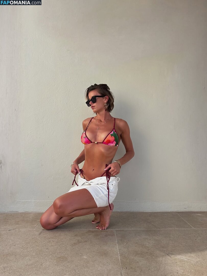 Liv Bentley / Olivia Bentley / oliviabentleyk / theoliviabentley Nudo OnlyFans  Foto trapelata #8